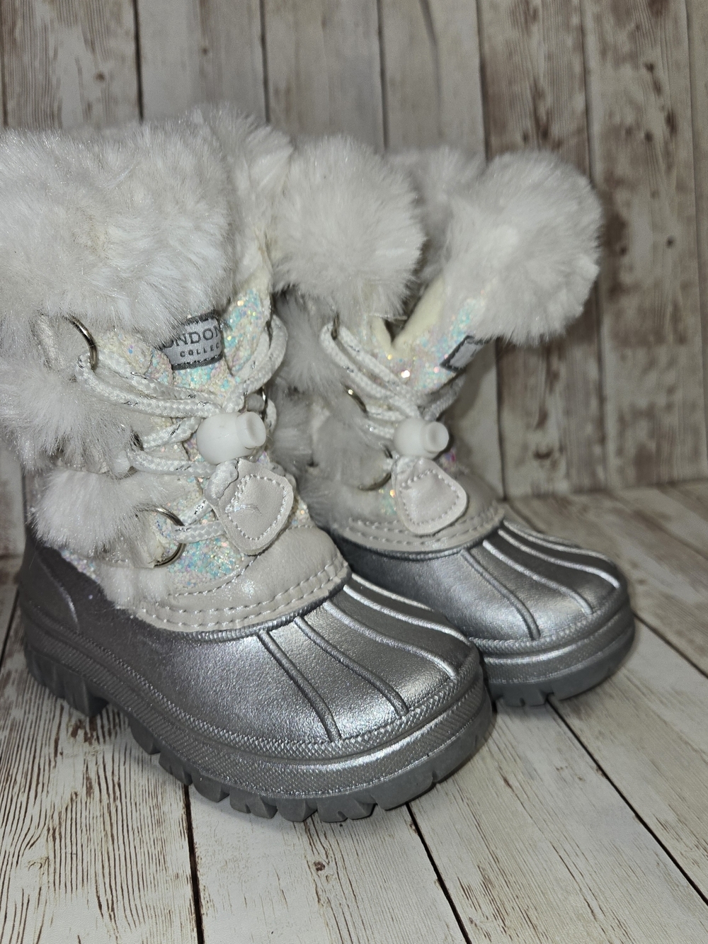 London Fog Girls Size 7M Silver Glitter Faux Fur Winter Snow Boots